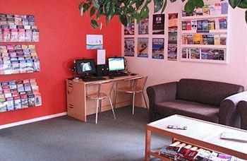 Picton Campervan Park מראה חיצוני תמונה