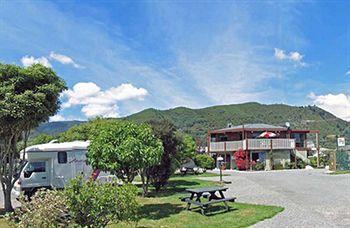 Picton Campervan Park מראה חיצוני תמונה
