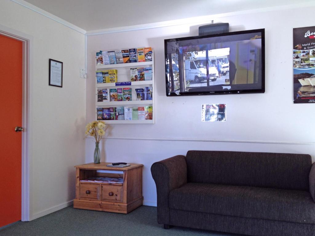 Picton Campervan Park מראה חיצוני תמונה