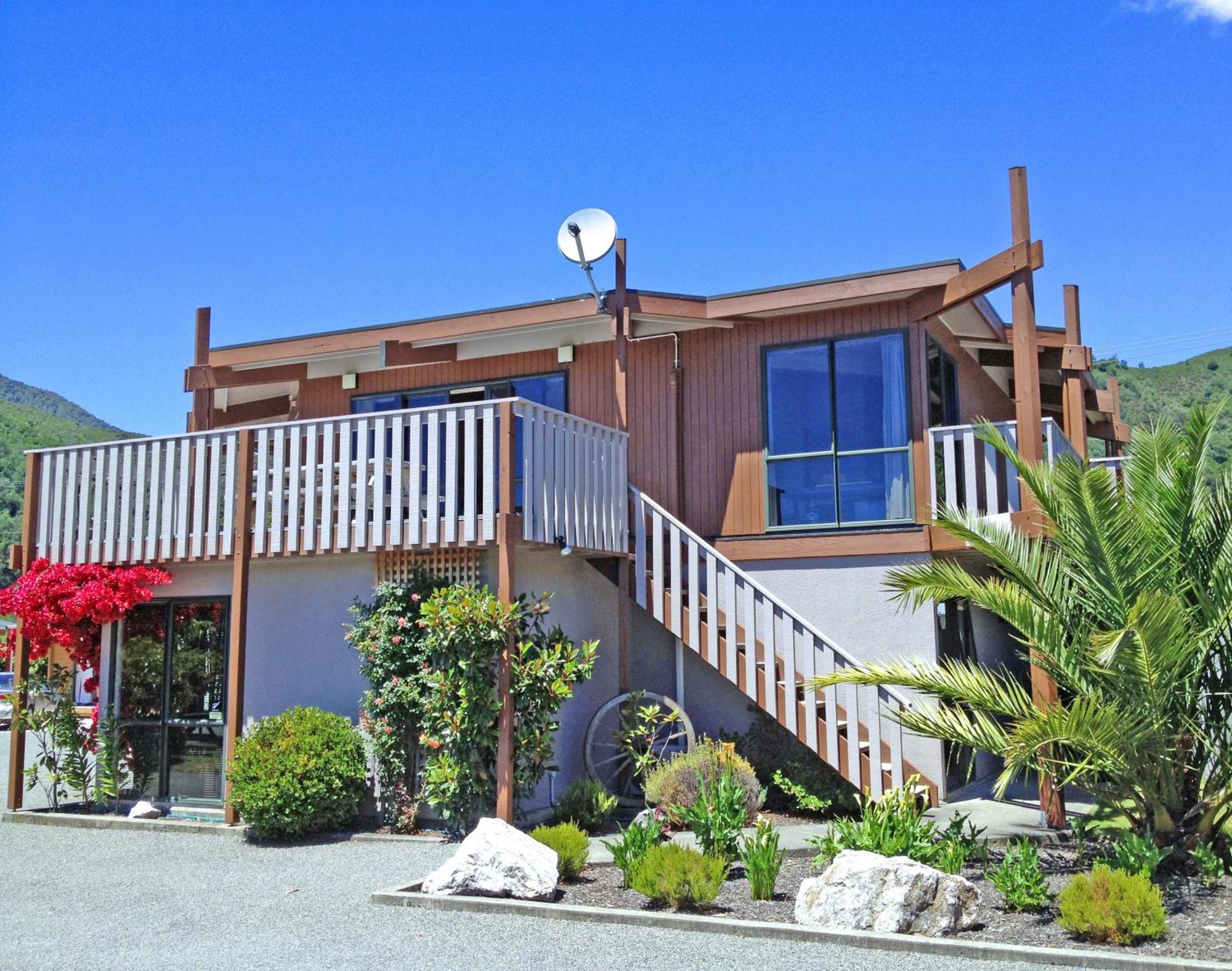 Picton Campervan Park מראה חיצוני תמונה